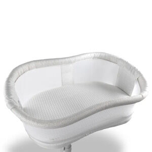 Lulaby Earth Breathable Bassinet Cover Gently Used Fits Halo Bassinet